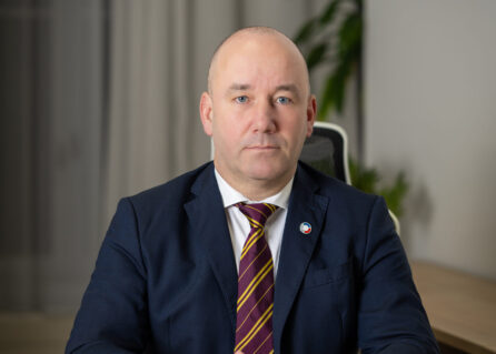 Petr Musil – oficiální portrét NRR